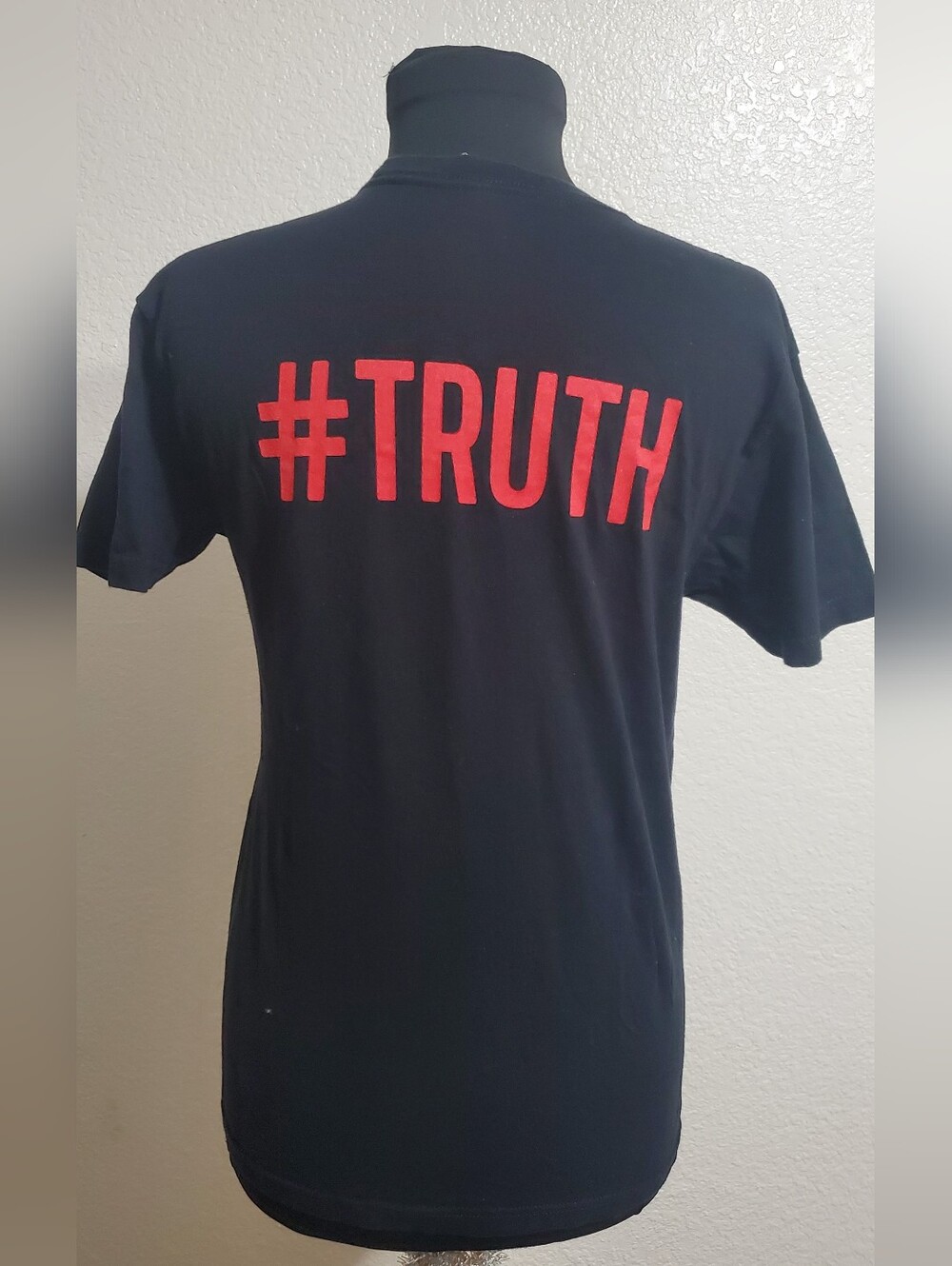 Gwen Stefani #TRUTH T-shirt - Picture 4 of 6